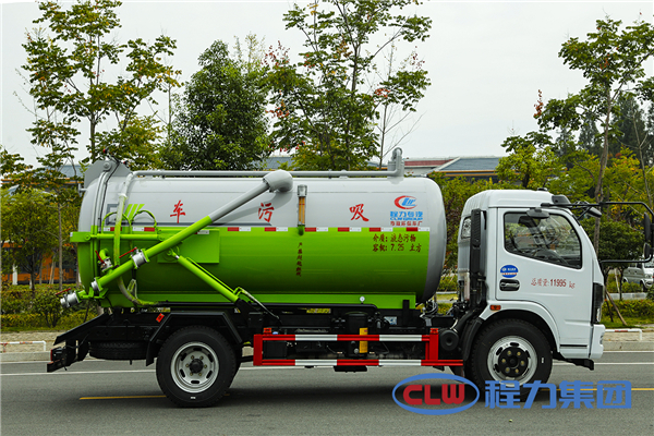 最常用的吸污車(chē)真空油泵和水循環(huán)泵的區(qū)別與作用