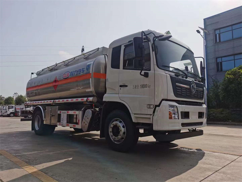 東風(fēng)天錦16-18方鋁合金運油車